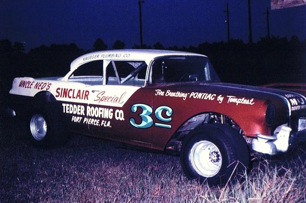 Leon Sheffield's Pontiac which was driven by Billy Taylor, John Wigham, Jim McGuirk and Dick Crowe (Noel Sheffield Collection)
