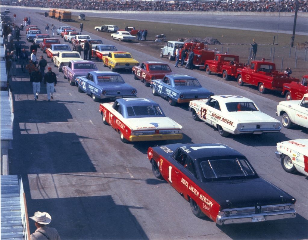 1964+Daytona+500+starting+grid___.jpg