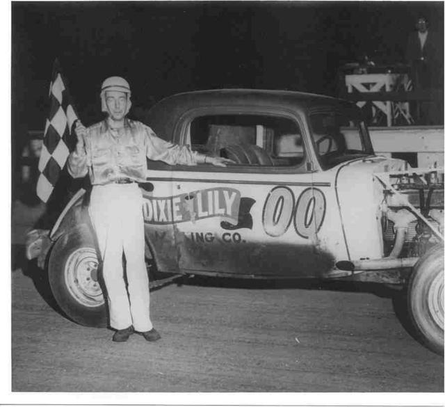 Emil Reutimann at Sara-Mana Speedway after yet another feature victory in his potent Chevy coupe (Marty Little Collection)