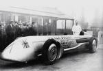Dublin, Ireland's Kaye Don with his Sunbeam Silver Bullet - made an unsuccesful attempt at the land speed record in 1929...