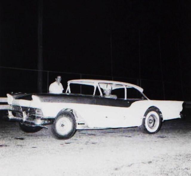 Billy Taylor was always a fan favorite especially with the Ford lovers. Shown here at Ft Pierce about '65 (Bobby Day Photo)