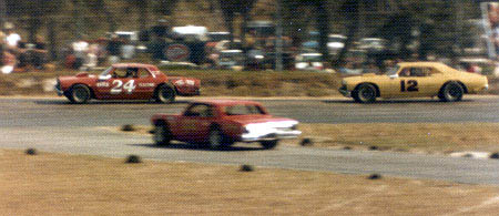 Billy Gill leading Ray Bontrager..