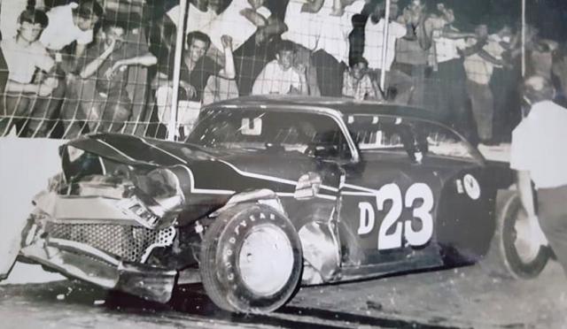 Not a good night for Wayne Jones' Super Stock (Courtesy Rick Williams)