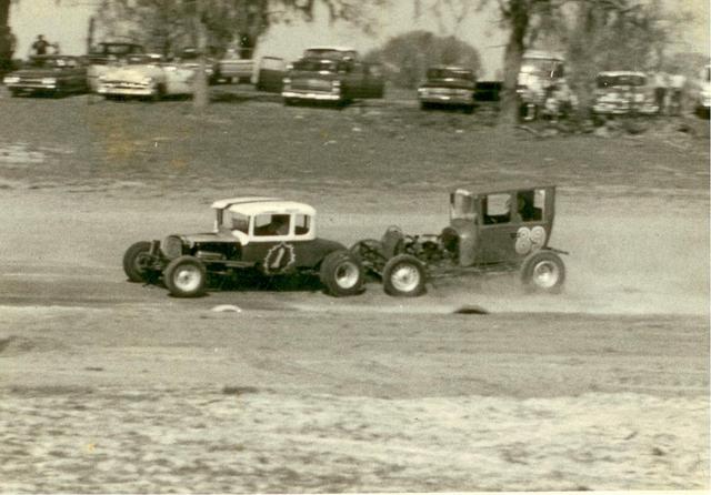 1966 - Bob Luscomb leads Dick Joyce (Luscomb Collection)