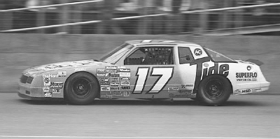 Darrell Waltrip drove his Tide Chevrolet into the lead four laps from the finish and went on to win the 1989 Daytona 500...