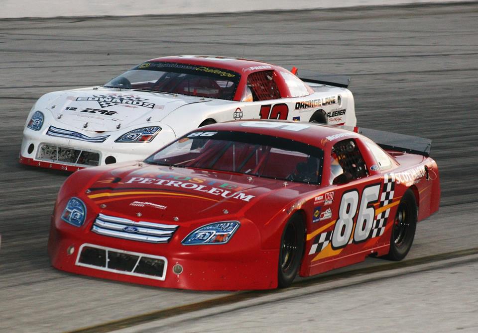 Chet Morrison #86 dices with Corey Freed - June 2008 (Buddy Bryan Photo)